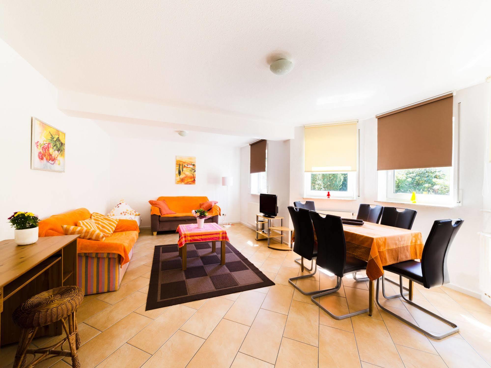 Pension & Appartments Landhaus Bettina فولدا المظهر الخارجي الصورة