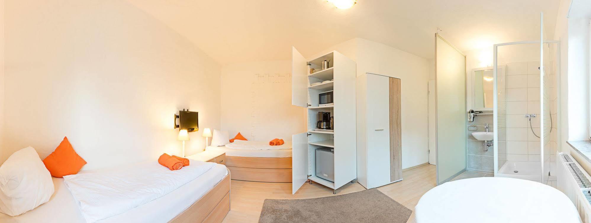 Pension & Appartments Landhaus Bettina فولدا المظهر الخارجي الصورة